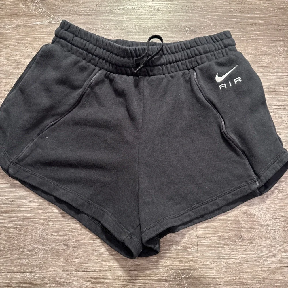Nike Air Shorts Womens Medium Black Fleece Cotton High Rise Gym Athletic DQ6565